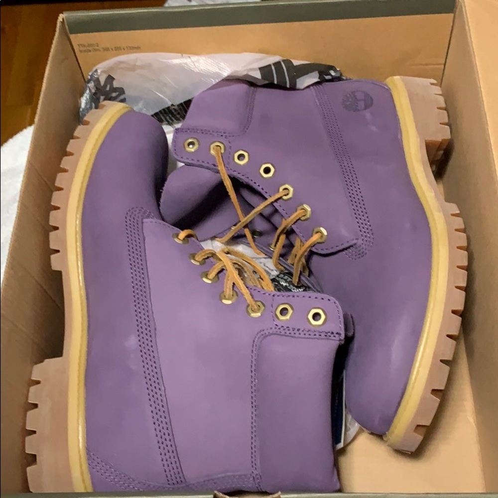 Timberland Boots Men’s 8.5 Montana Grape Deadstock
